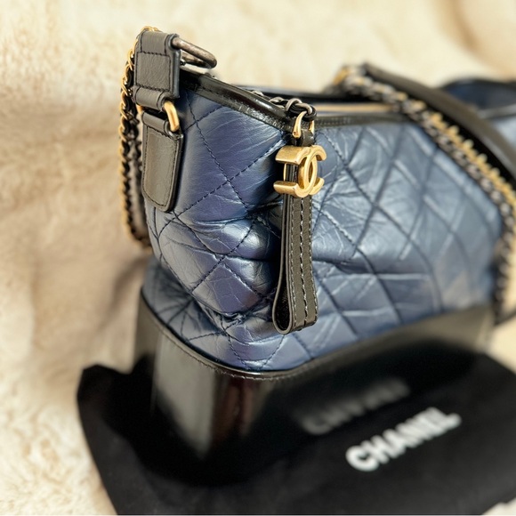 Chanel Gabrielle Aged Calfskin Medium Hobo Bag - Picture 3 of 14